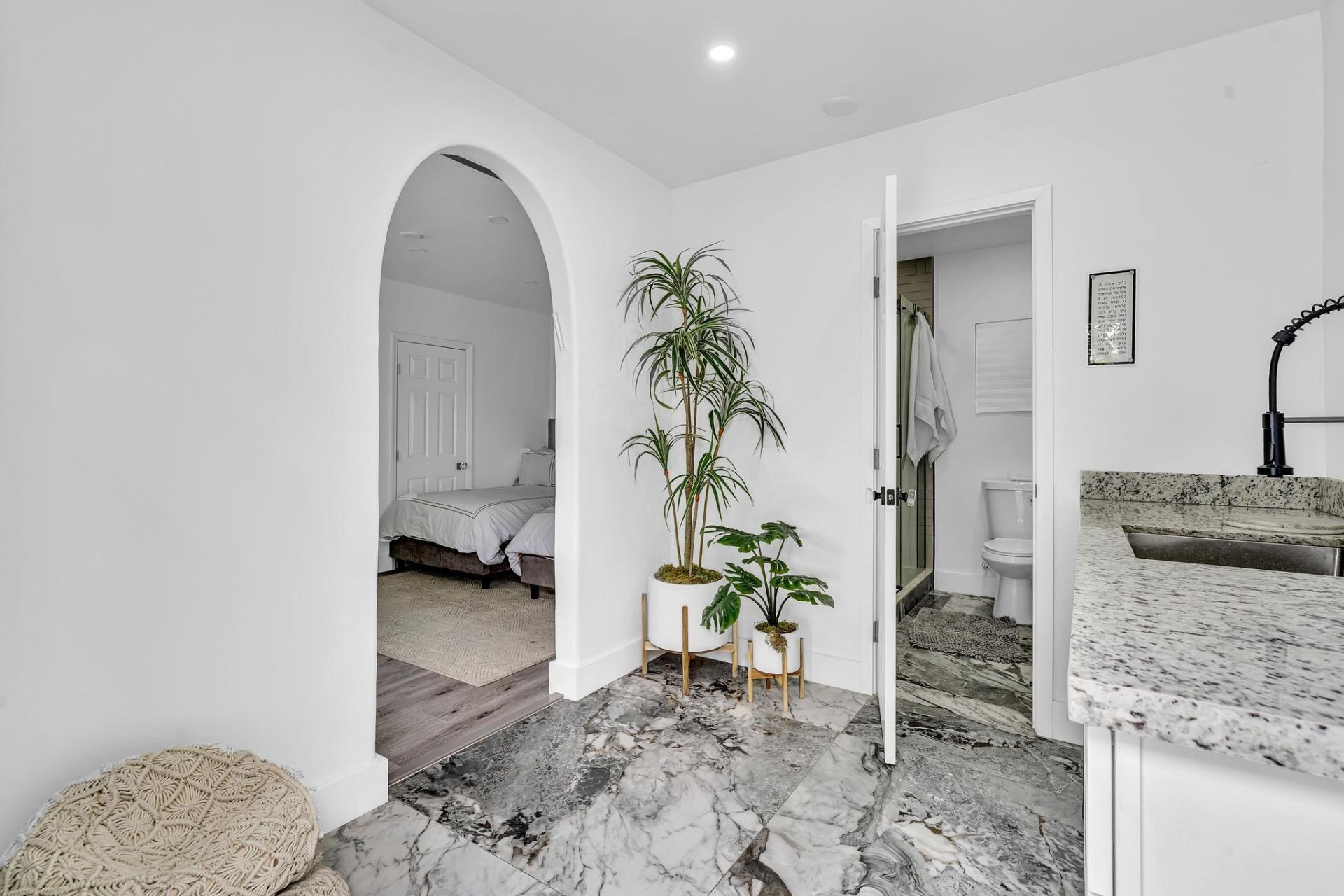 2001 N 52nd Avenue, Hollywood, FL 33021 Photo