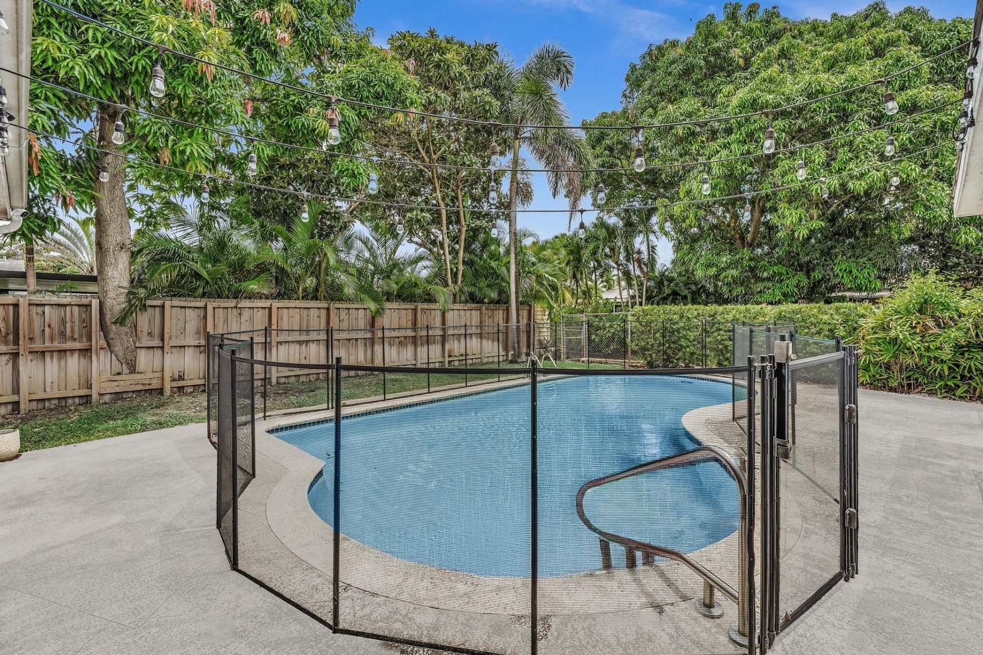 2001 N 52nd Avenue, Hollywood, FL 33021 Photo