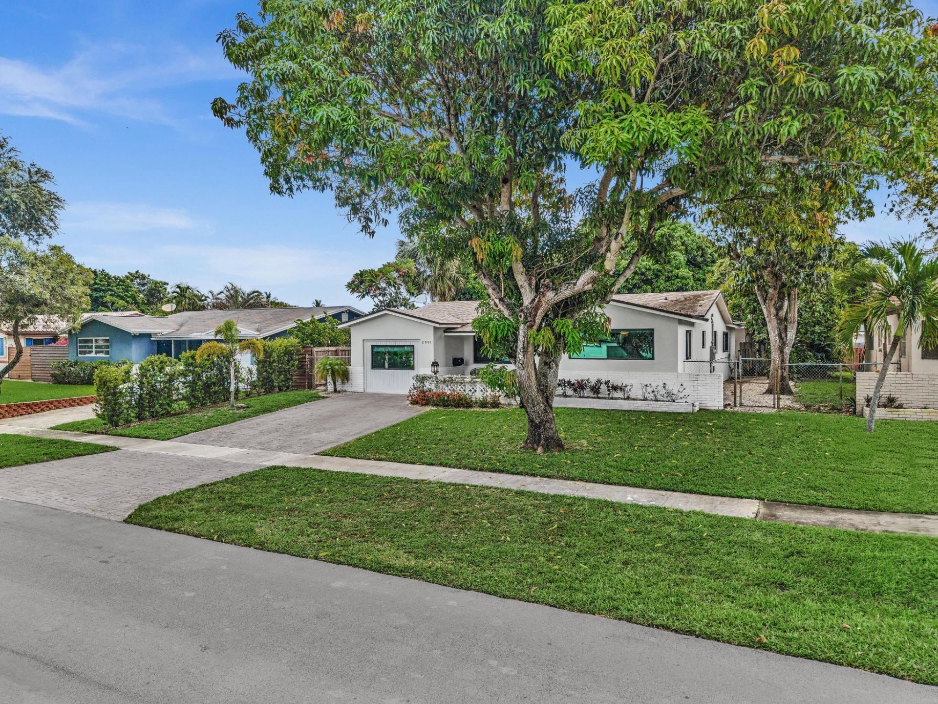 2001 N 52nd Avenue, Hollywood, FL 33021 Photo