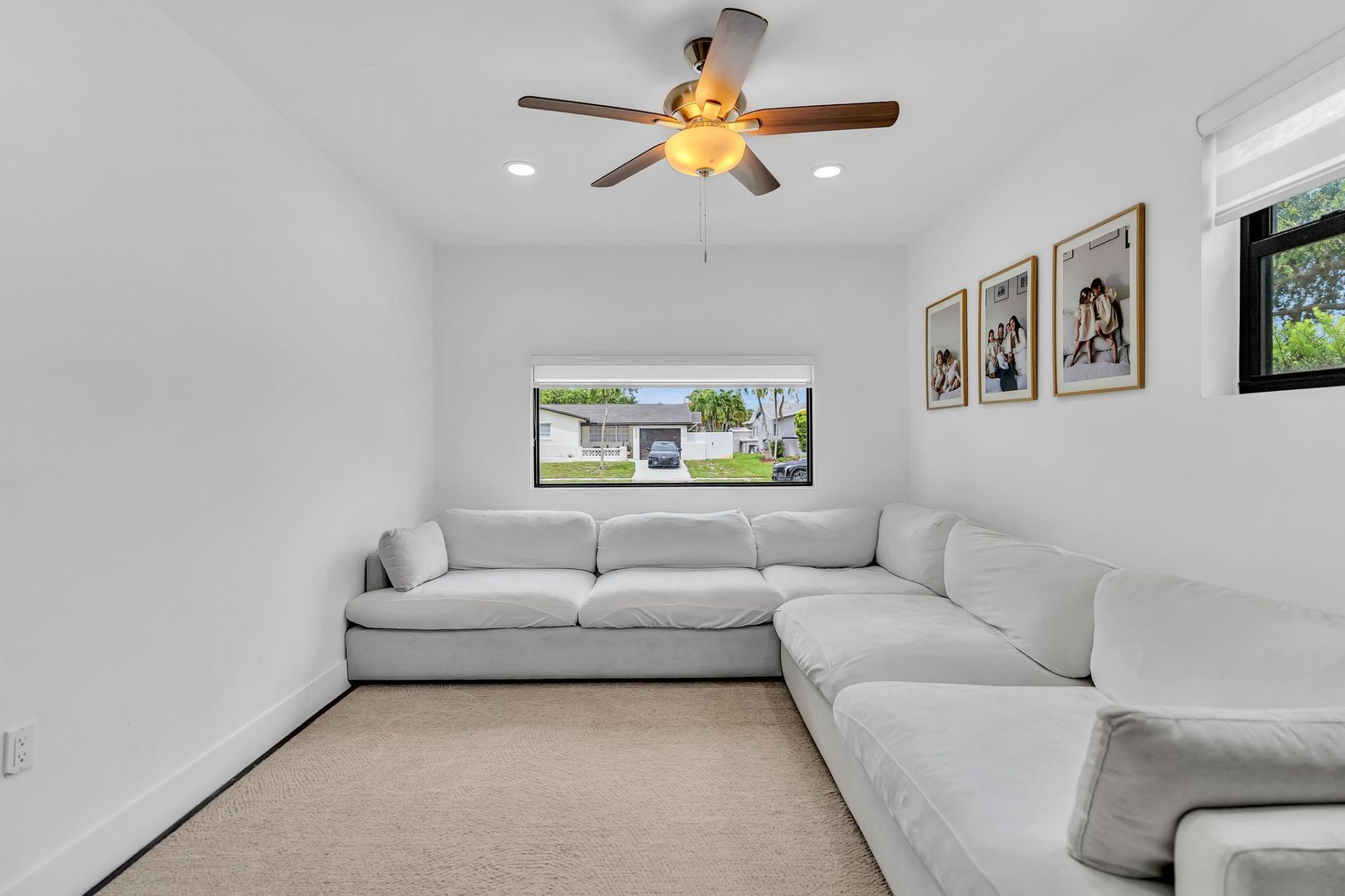 2001 N 52nd Avenue, Hollywood, FL 33021 Photo