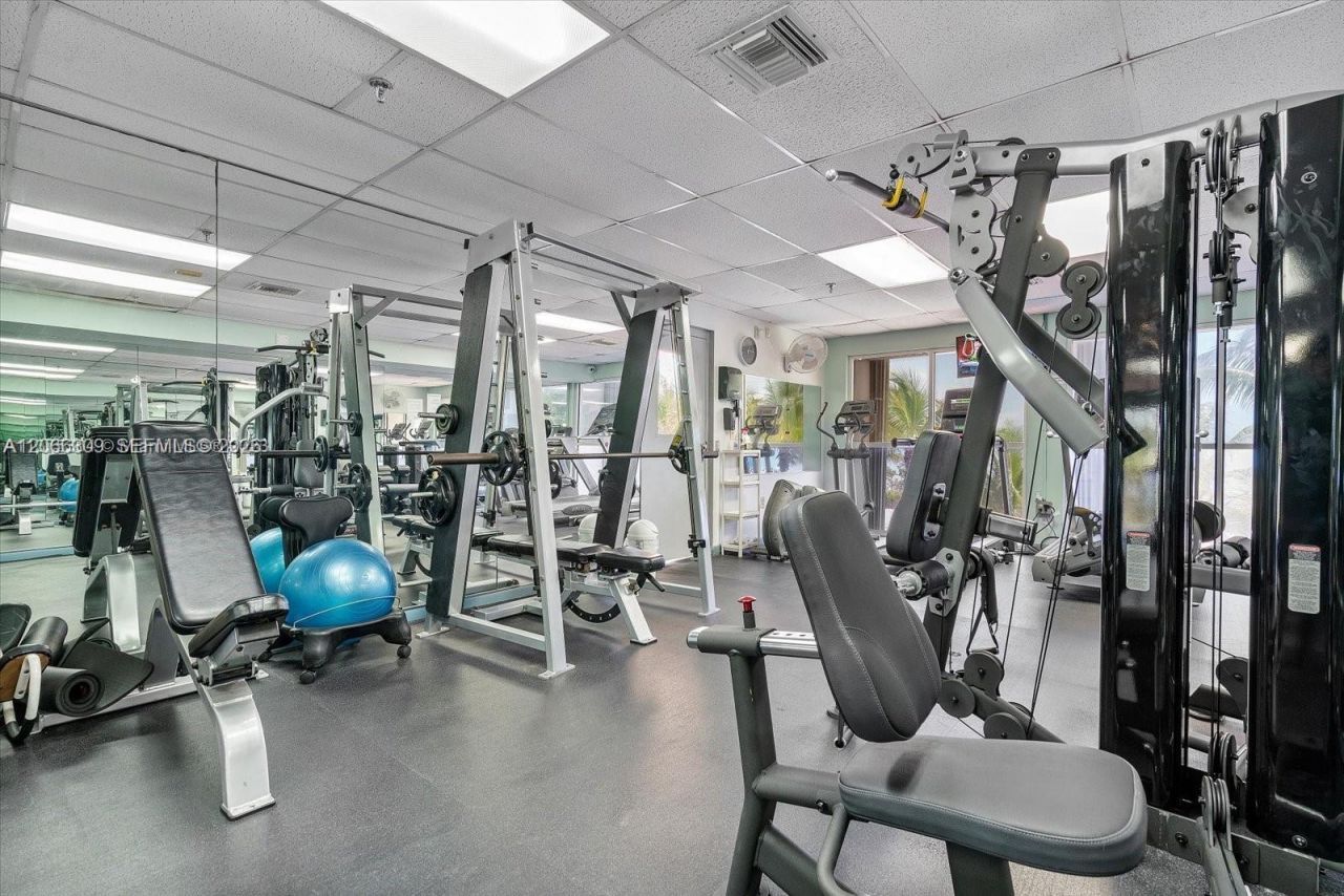 9341 Collins Ave, Unit 303, Surfside, FL 33154 Photo
