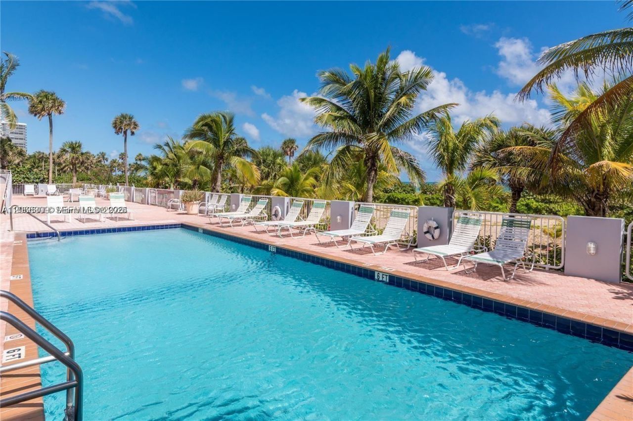 9341 Collins Ave, Unit 303, Surfside, FL 33154 Photo