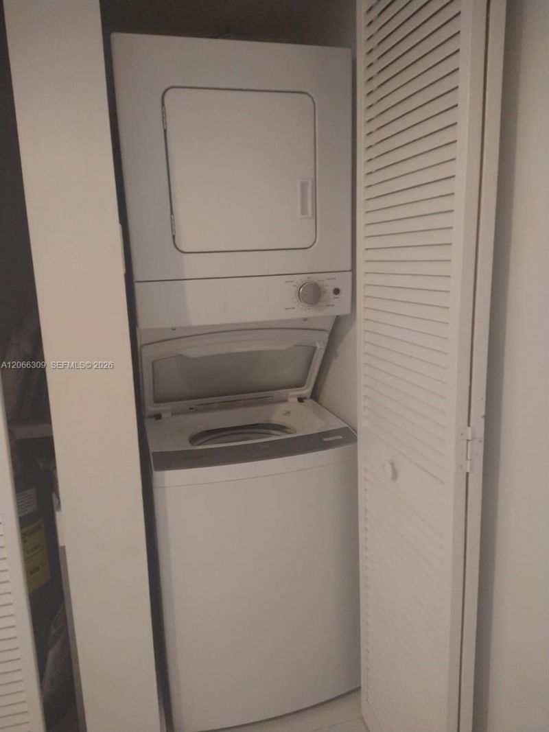 9341 Collins Ave, Unit 303, Surfside, FL 33154 Photo