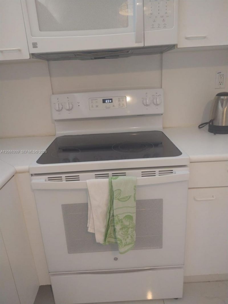 9341 Collins Ave, Unit 303, Surfside, FL 33154 Photo