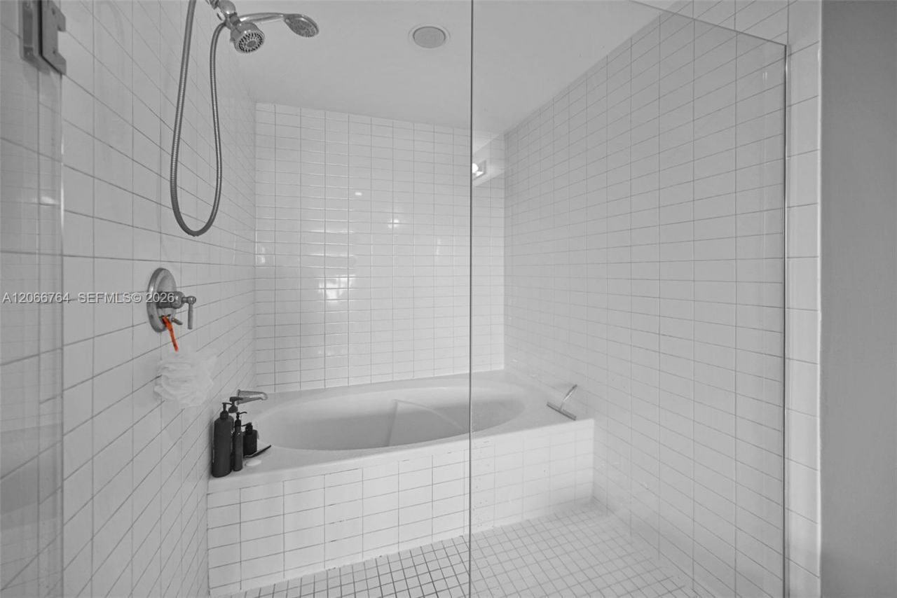 Please Call For Address, Unit 4102, Miami, FL 33132 Photo
