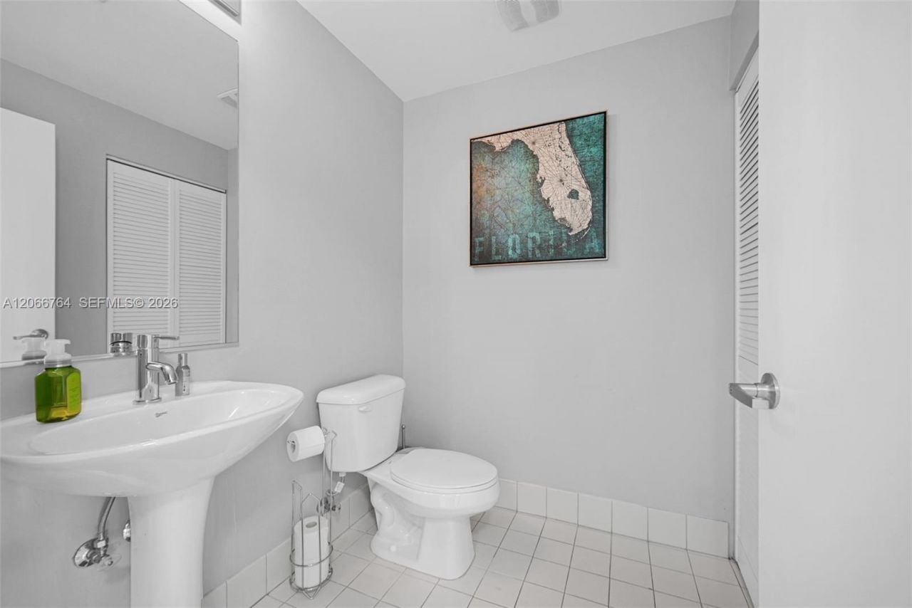 Please Call For Address, Unit 4102, Miami, FL 33132 Photo