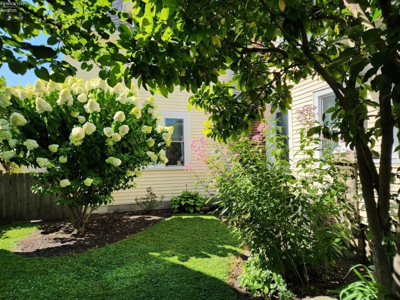 317 Williams Street, Huron, OH 44839 Photo 12