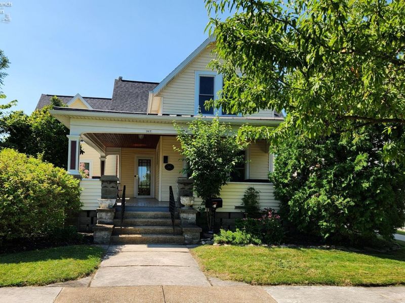 317 Williams Street, Huron, OH 44839 Photo 2