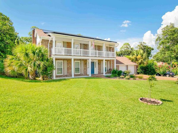 8868 Burning Tree Rd, Pensacola, FL 32514