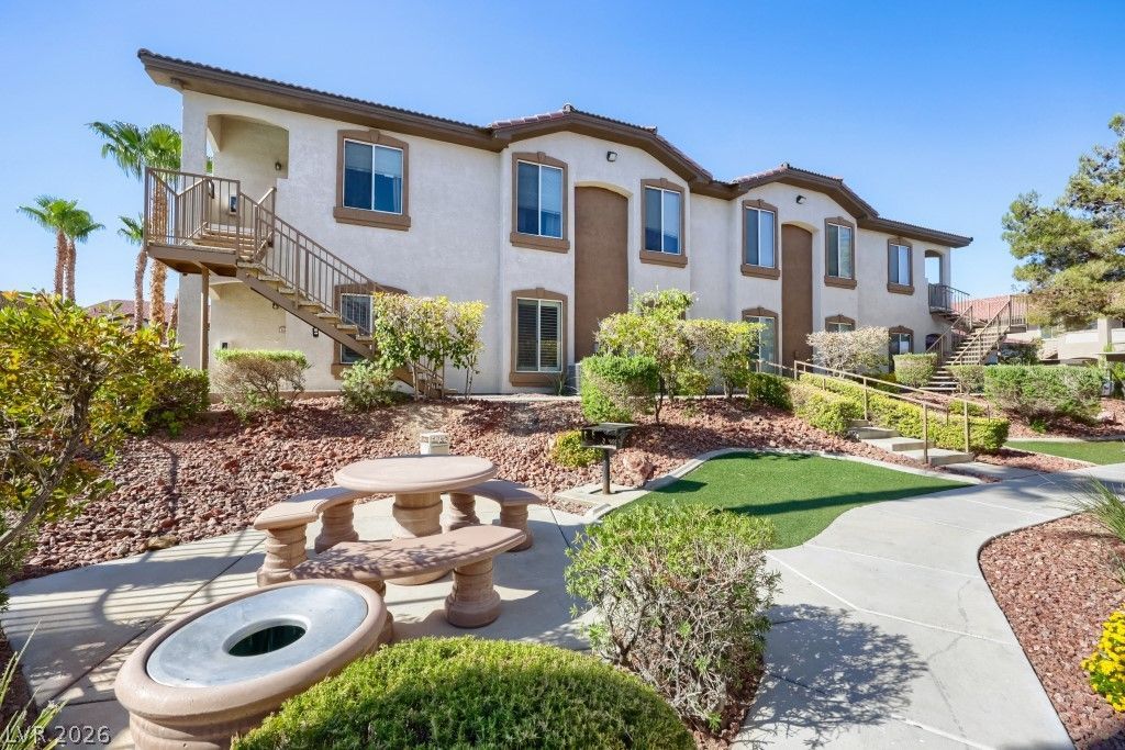 2305 W Horizon Ridge Parkway, Unit 1614, Henderson, NV 89052 Main Photo