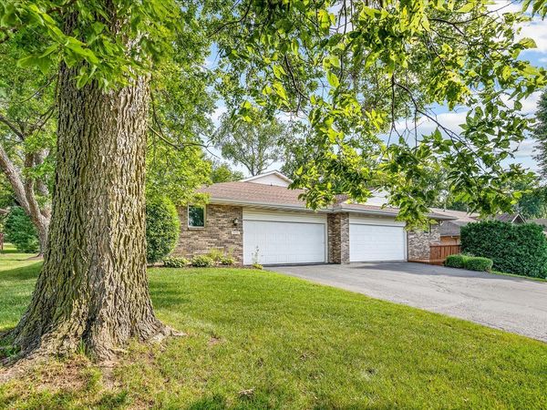 6616 Sandalwood Close , Rockford, IL 61108