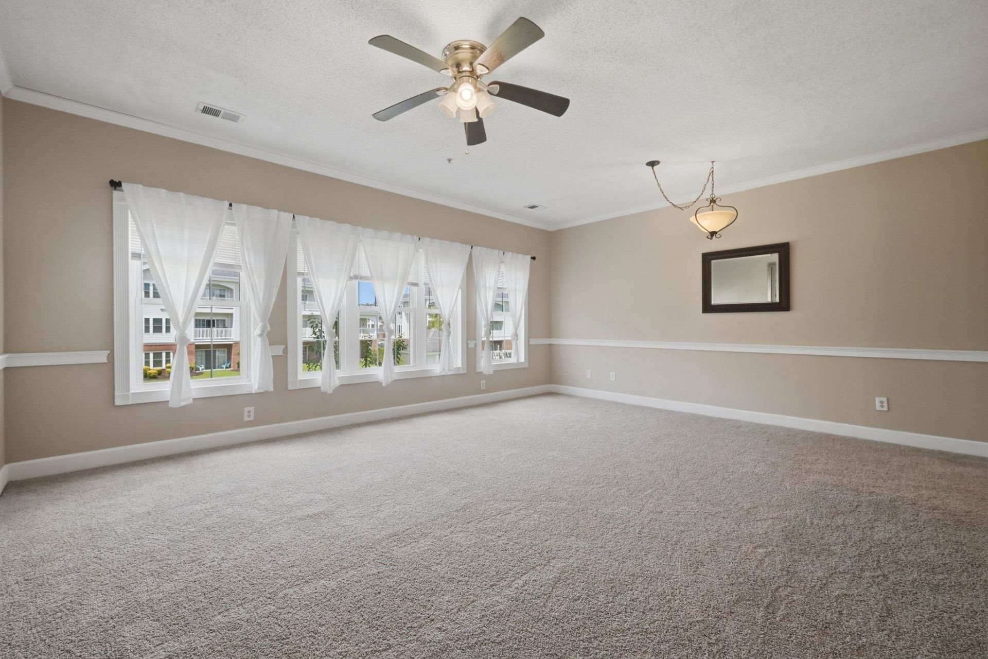 4834 Carnation Circle Photo 15