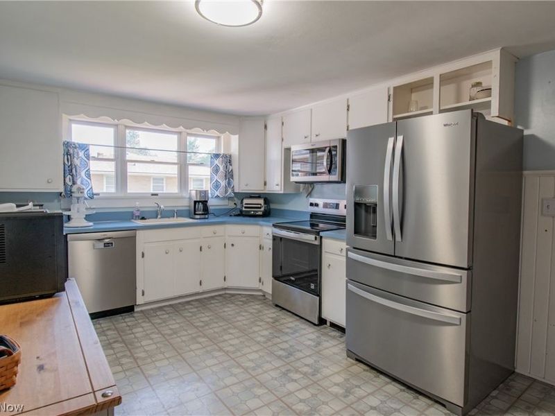 427 W Sunset Drive, Rittman, OH 44270 Photo 9