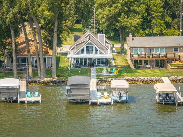 24161 178th Street , Okoboji, IA 51355