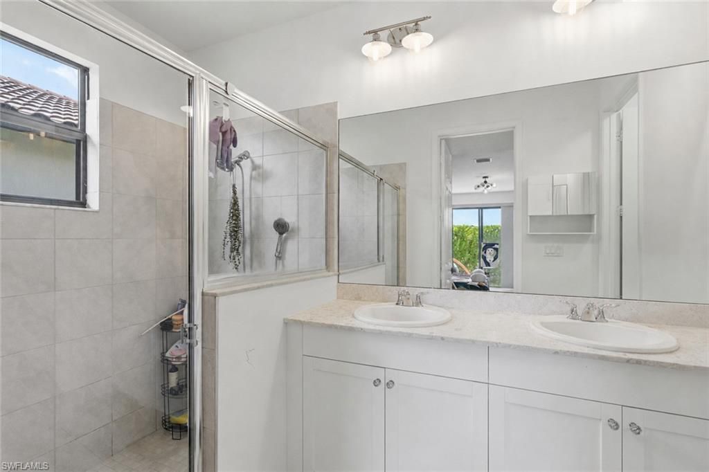 8932 Madrid Cir , Naples, FL 34104 Photo