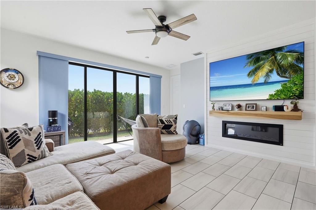 8932 Madrid Cir , Naples, FL 34104 Photo
