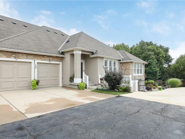 11575 S Bell Court Drive, Unit 103, Olathe, KS 66061