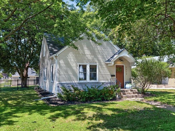1117 Stryker Avenue, West Saint Paul, MN 55118