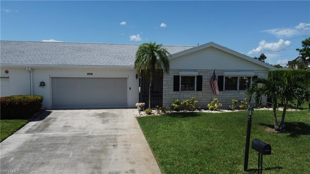 1527 Edgewater Cir, Fort Myers, FL 33919 Photo