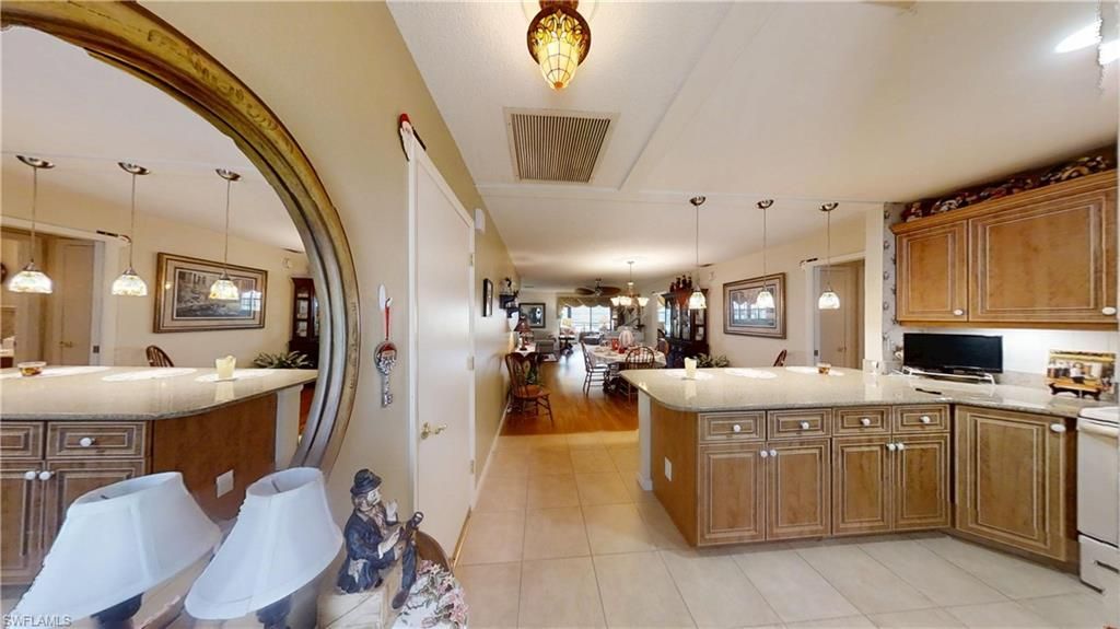 1527 Edgewater Cir, Fort Myers, FL 33919 Photo