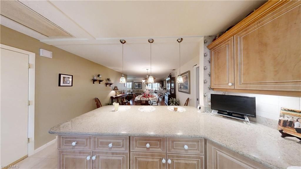 1527 Edgewater Cir, Fort Myers, FL 33919 Photo