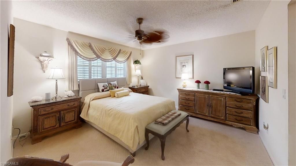 1527 Edgewater Cir, Fort Myers, FL 33919 Photo