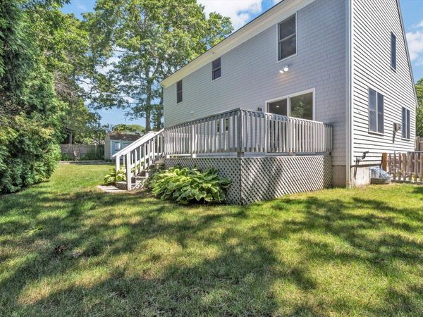 9 Elaine Road, Hyannis, MA 02601