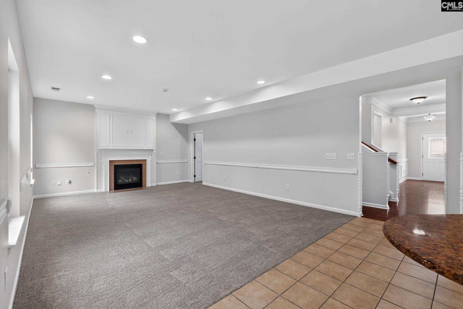659 Stonebury Circle  Photo 6
