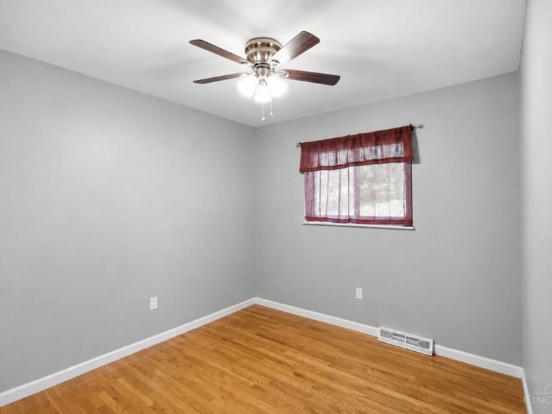 629 N Miami Avenue, Cleves, OH 45002 Photo 7