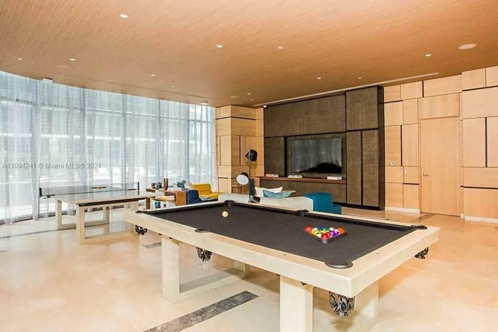 55 SW 9th Street, Unit 3209, Miami, FL 33130 Photo