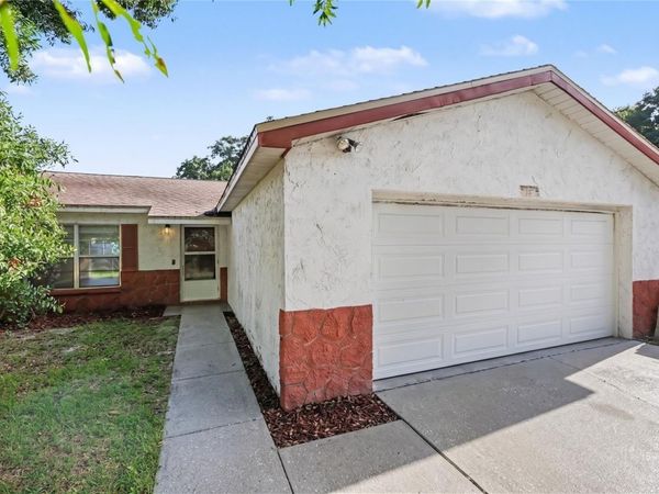 1916 HUDSON COURT , OLDSMAR, FL 34677
