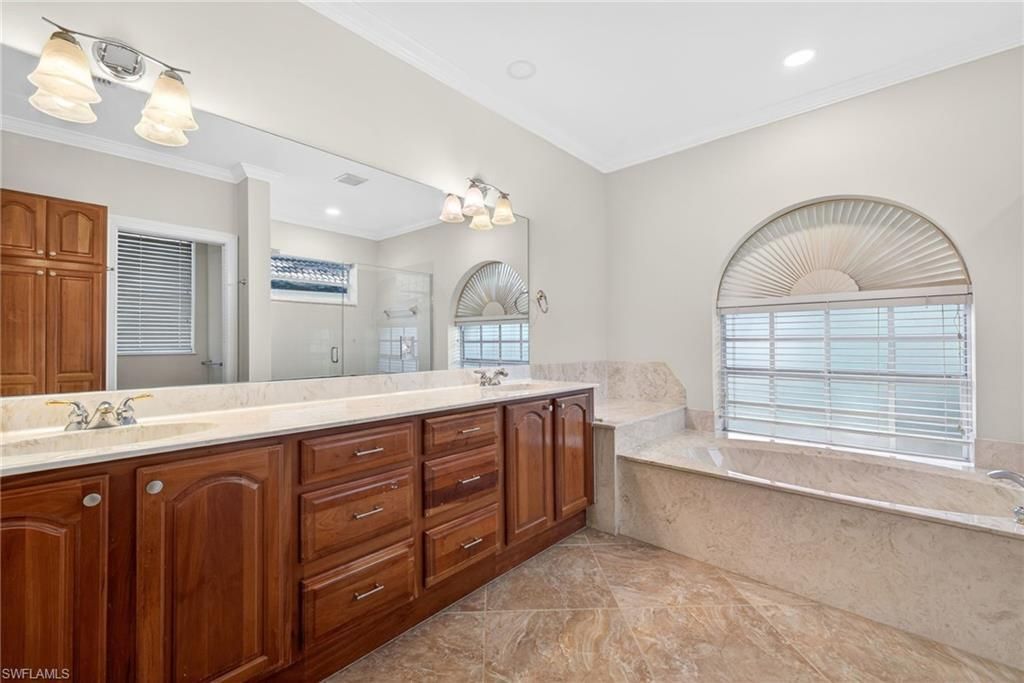 2229 Goshawk Ct , Naples, FL 34105 Photo
