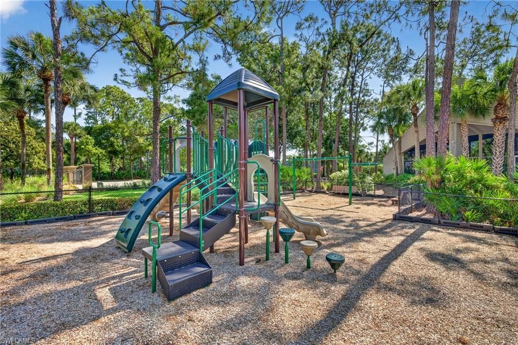 2229 Goshawk Ct , Naples, FL 34105 Photo