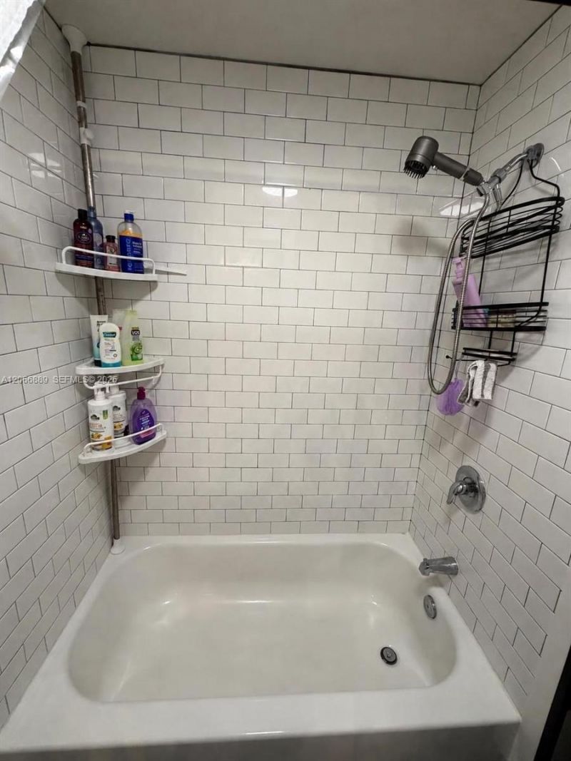 6960 SW 39th St , Unit E102, Davie, FL 33314 Photo