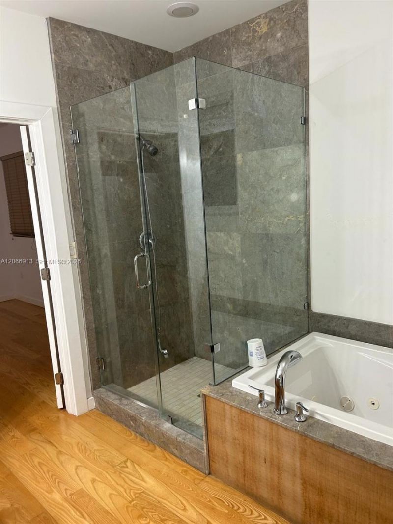 9010 SW 25th St, Unit 1, Miami, FL 33165 Photo
