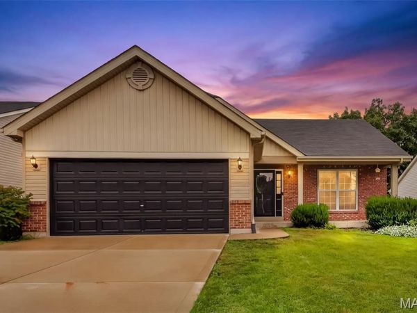 79 Huntleigh Woods Court, Wentzville, MO 63385