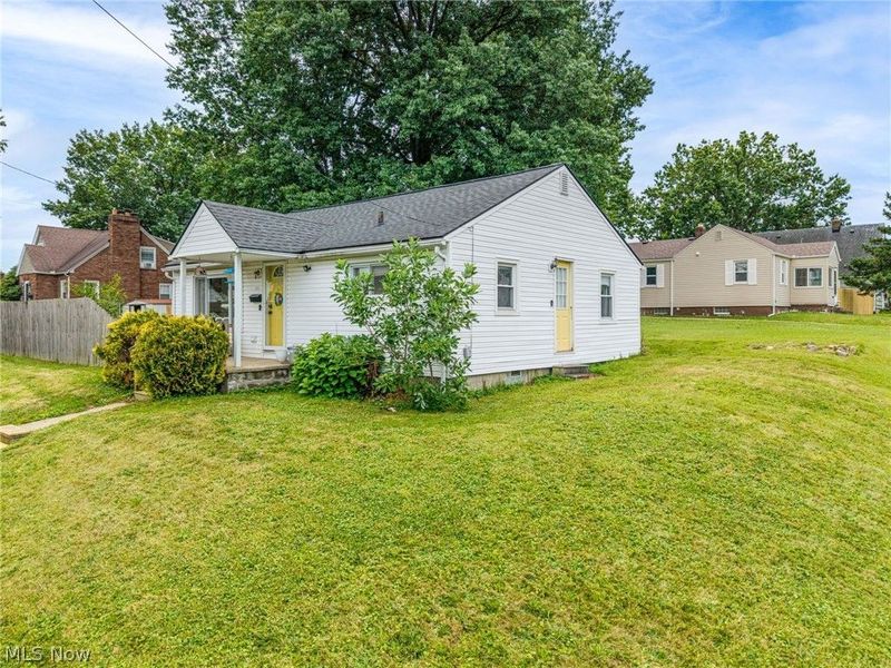 516 Franklin Avenue, Barberton, OH 44203 Photo 2