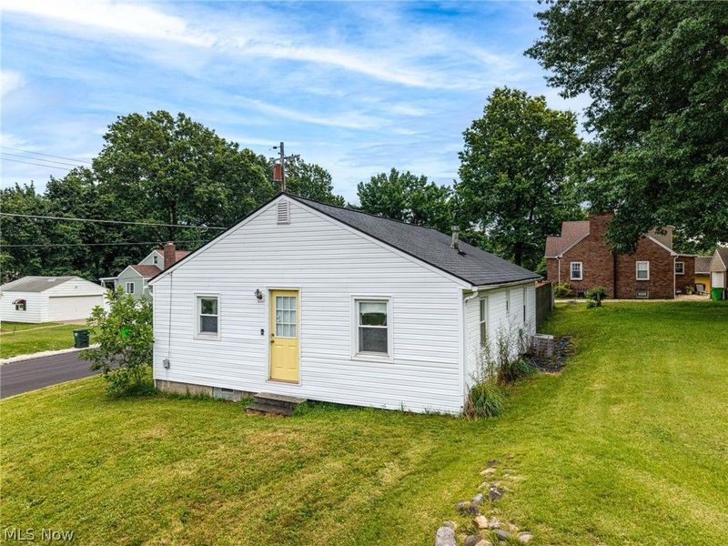 516 Franklin Avenue, Barberton, OH 44203 Photo 6