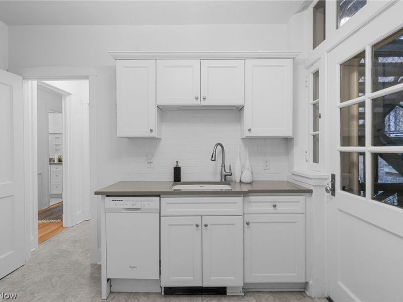 13605 Shaker Boulevard, Unit 2B, Cleveland, OH 44120 Photo 20