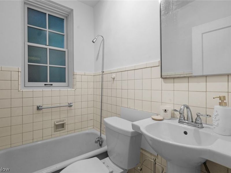 13605 Shaker Boulevard, Unit 2B, Cleveland, OH 44120 Photo 21