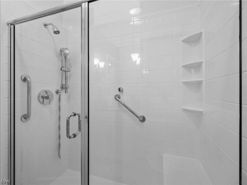13605 Shaker Boulevard, Unit 2B, Cleveland, OH 44120 Photo 30