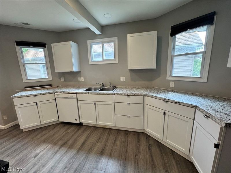 3812 Archwood Avenue, Cleveland, OH 44109 Photo 11