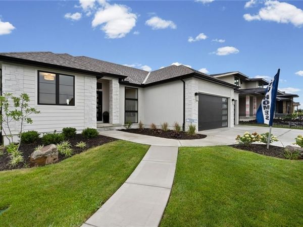 17377 W 169th Terrace, Olathe, KS 66062