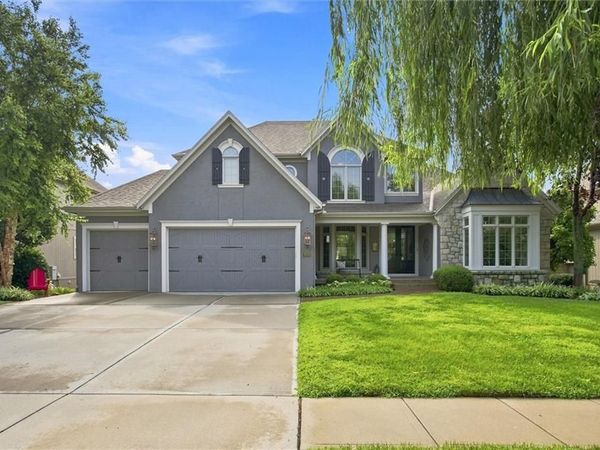 9309 W 156th Place, Overland Park, KS 66221