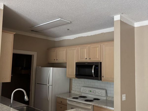 12430 River Highlands Drive, Unit #F, St Amant, LA 70774