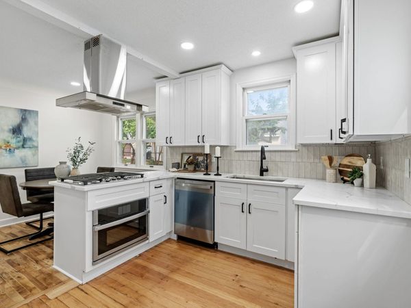 5449 30th Avenue S, Minneapolis, MN 55417