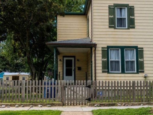 1011 W 4Th St, Florence, NJ 08518