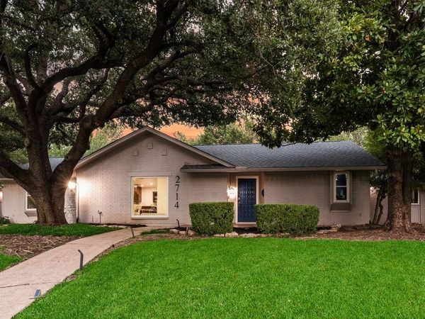 2714 Lakeview Lane, Carrollton, TX 75006