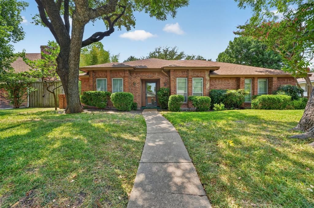 1913 Westcreek Drive, Garland, TX 75042 Main Photo