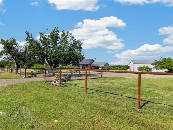 910 Star Lane, Gatesville, TX 76528